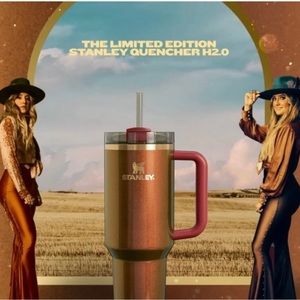 Lainey Wilson x Stanley